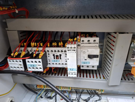 Zdjęcie przedmiotu: SCHMEDT PRAFORM HSS 2100 book press with groove cutter