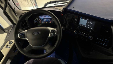 Zdjęcie przedmiotu: Ford F-MAX 500 12.7 TDCi E6d 18.0t