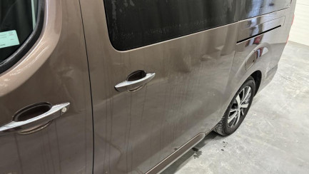 Zdjęcie przedmiotu: Toyota ProAce Verso 2.0 CRD E6.2 2.9t Medium Family S&S Aut.