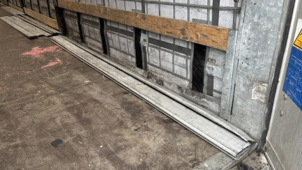 Zdjęcie przedmiotu: SCHMITZ SCS 24 35.0t Dropside