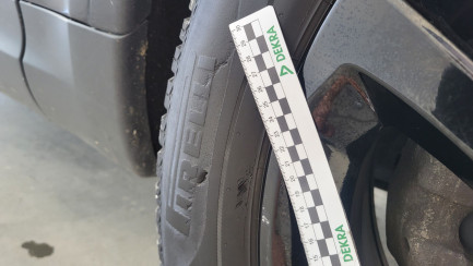 Zdjęcie przedmiotu: LAND ROVER Discovery V 2.0 SD4 HSE