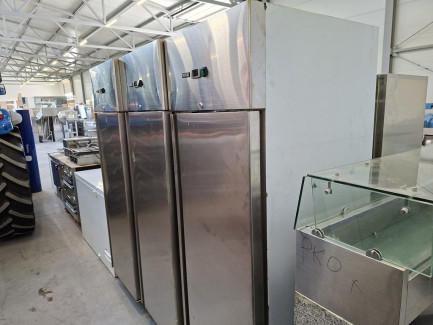 Zdjęcie przedmiotu: A set of catering equipment