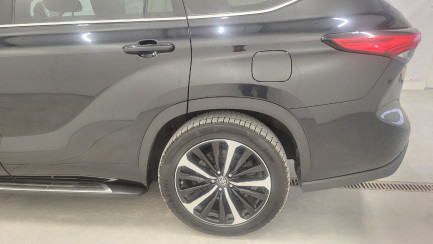 Zdjęcie przedmiotu: Toyota Highlander 2.5 Hybrid Executive