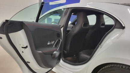 Zdjęcie przedmiotu: Mercedes-Benz CLA 200 AMG Line 7G-DCT