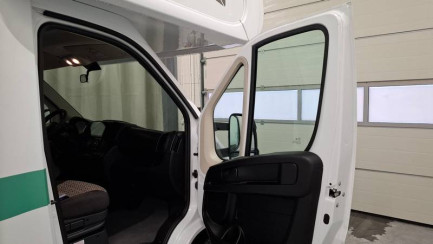 Zdjęcie przedmiotu: LAIKA KOSMO E6d-F 3.5t F510 Alkowa