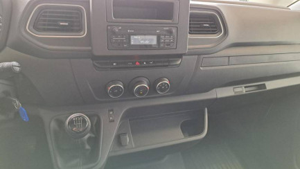 Zdjęcie przedmiotu: Renault Master FWD 2.3 dCi E6d 3.5t L3H2 Extra