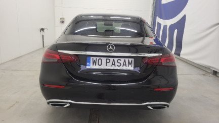 Zdjęcie przedmiotu: Mercedes-benz E 220 d