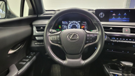 Zdjęcie przedmiotu: Lexus UX 250h GPF Business Edition 2