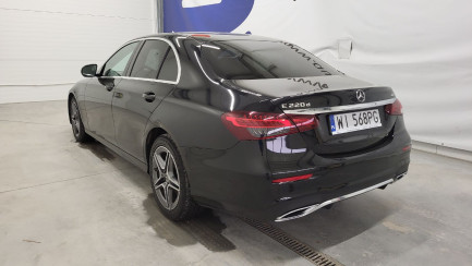 Zdjęcie przedmiotu: Mercedes-Benz E 220 d 4-Matic AMG/Avantgarde