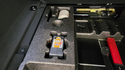 Zdjęcie przedmiotu: Jaguar F-pace 2.0 D200 mHEV AWD R-Dynamic SE Oświadczenie o utracie DR