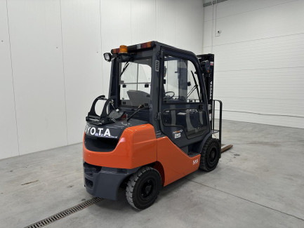 Zdjęcie przedmiotu: Вилочний навантажувач TOYOTA 02-8FGF25