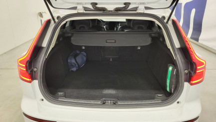 Zdjęcie przedmiotu: Volvo V60 B3 B Momentum Core aut