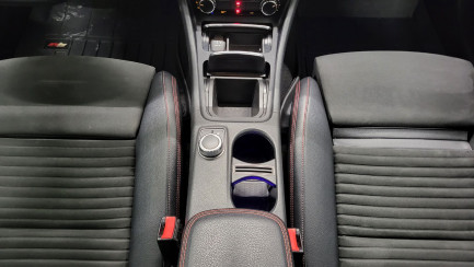 Zdjęcie przedmiotu: Mercedes-Benz CLA 200 7G-DCT AMG Line