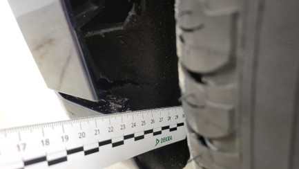 Zdjęcie przedmiotu: Jaguar F-pace 2.0 D200 mHEV AWD R-Dynamic SE Oświadczenie o utracie DR