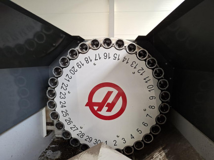 Zdjęcie przedmiotu: Pionowe centrum obr&oacute;bcze HAAS VF-3SS