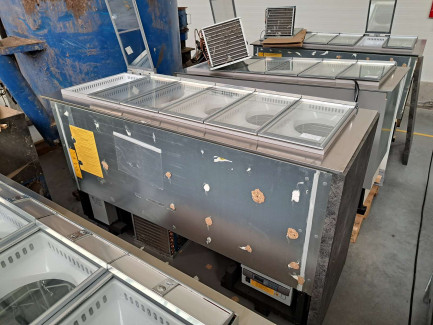 Refrigerated display case for ice cream IFI S.p.A. TAVULLIA PANORAMA 12F DL