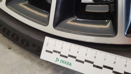 Zdjęcie przedmiotu: Mercedes-benz C 220 d mHEV 4-Matic AMG