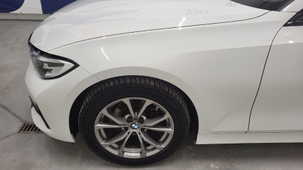 Zdjęcie przedmiotu: BMW 318i Sport Line aut