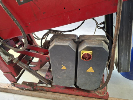 Zdjęcie przedmiotu: Mobile truck tire changer RAVAGLIOLI GRS 926.MOVIE