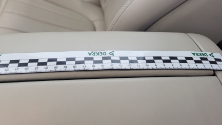 Zdjęcie przedmiotu: Mercedes-benz E 220 d Coupe 4-Matic 9G-TRONIC