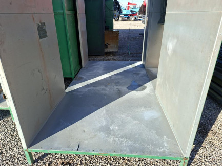 Zdjęcie przedmiotu: Елементи лінії термічного порошкового фарбування WOLMAL + Система ручного нанесення порошкової фарби з вібраційним столом Nordson ENCORE LT – 2 шт.