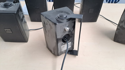 Zdjęcie przedmiotu: Комплект звукової системи (7 шт. динаміків Bosch Premium Sound LB2-UC15-D1)