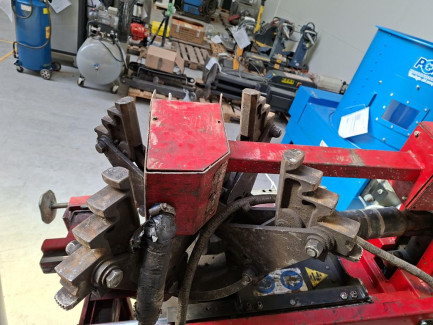 Zdjęcie przedmiotu: Mobile truck tire changer RAVAGLIOLI GRS 926.MOVIE