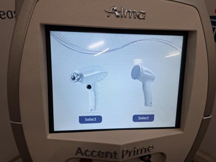 Zdjęcie przedmiotu: ALMA Accent Prime medical device designed for skin firming and body shaping treatments, including body and face shaping, cellulite reduction, skin firming and rejuvenation