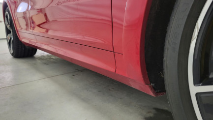 Zdjęcie przedmiotu: Porsche Cayenne Turbo Błędny wpis mocy i pojemności silnika w DR