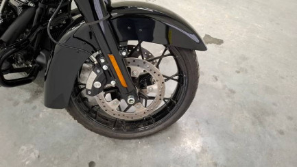 Zdjęcie przedmiotu: Harley Davidson Road King Special