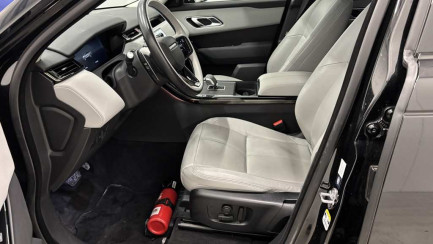 Zdjęcie przedmiotu: Land Rover Range Rover Velar 2.0 Si4 S