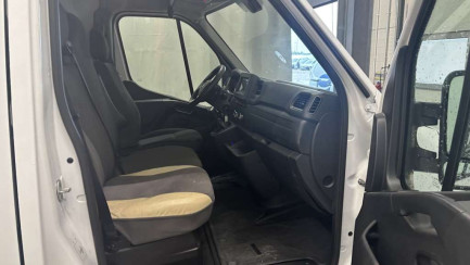 Zdjęcie przedmiotu: Renault Master FWD 2.3 dCi E6d 3.5t L3H2 Business