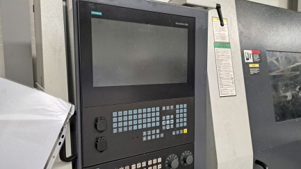 Zdjęcie przedmiotu: AVIAturn 35 CNC turning center with inclined bed and SIEMENS 828D controller