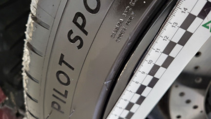 Zdjęcie przedmiotu: ALFA ROMEO Stelvio 2.9 V6 Bi-Turbo Quadrifoglio Q4 aut