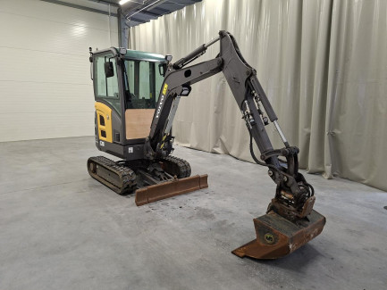 Zdjęcie przedmiotu: Mini koparka gąsiennicowa VOLVO EC20D