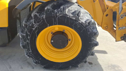 Zdjęcie przedmiotu: Ładowarka teleskopowa JCB 531-70 