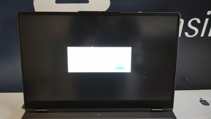 Zdjęcie przedmiotu: Notebook / Laptop 'l 5.6" Lenovo Legion 5-15 R5 6600H/l6GB/512 RTX3050T| 165Hz