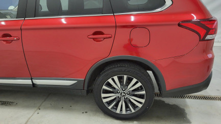Zdjęcie przedmiotu: Mitsubishi Outlander 2.0 Intense Comfort 4WD CVT