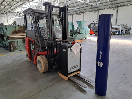 Zdjęcie przedmiotu: MANITOU ME 425C forklift