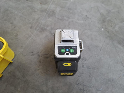 Zdjęcie przedmiotu: A set of power tools and construction equipment
