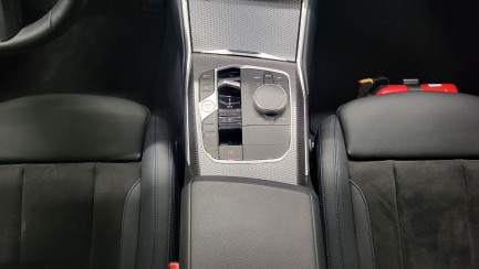 Zdjęcie przedmiotu: BMW 330e PHEV xDrive M Sport sport-aut