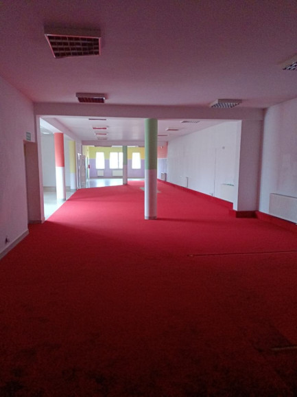 Zdjęcie przedmiotu: Budynek biurowo-usługowy