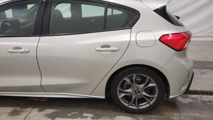 Zdjęcie przedmiotu: Ford Focus 1.5 EcoBlue ST-Line Business