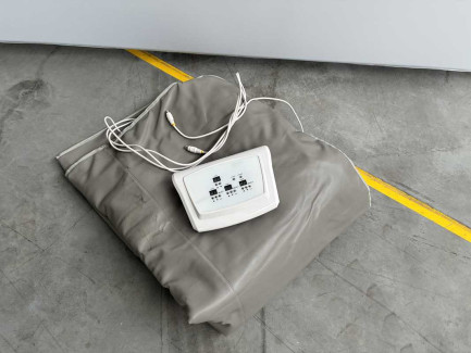 Zdjęcie przedmiotu: Велнес-прилад STUDIO FIGURA Карбонова сауна