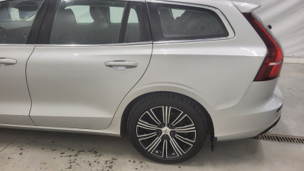 Zdjęcie przedmiotu: Volvo V60 B4 B Inscription aut