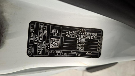 Zdjęcie przedmiotu: Ford Transit 2.0 TDCi DPF E6.2 3.5t L2H2 Ambiente