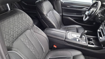 Zdjęcie przedmiotu: BMW 740D xDrive Steptronic