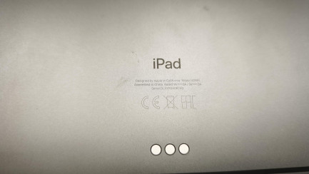 Zdjęcie przedmiotu: Apple iPad Pro 12.9'' 64GB Wi-Fi + Cellular Gray Tablet Manufacturer Code: MTHJ2FD/A + iPad Keyboard Logite Slim Folio Pro Graphite