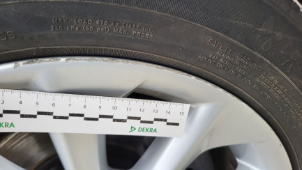 Zdjęcie przedmiotu: Toyota Corolla 1.8 Hybrid GPF Comfort + LPG Brak dokument&oacute;w LPG Oświadczenie o utracie DR