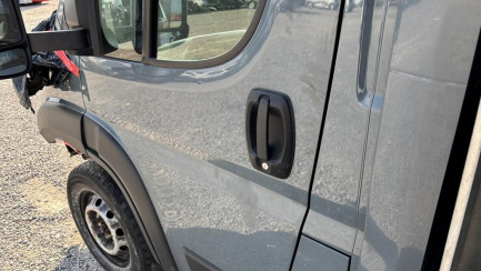 Zdjęcie przedmiotu: Opel Movano Heavy 2.2 Diesel E6.4 3.5t L3